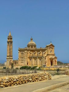 esplora la bellezza dell'isola visitando Malta