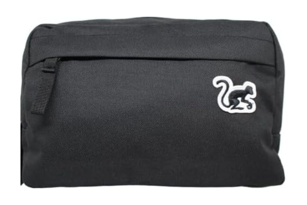 Marsupio Doggy Bag: Il Compagno Essenziale in Tessuto Riciclato per Ogni Viaggio